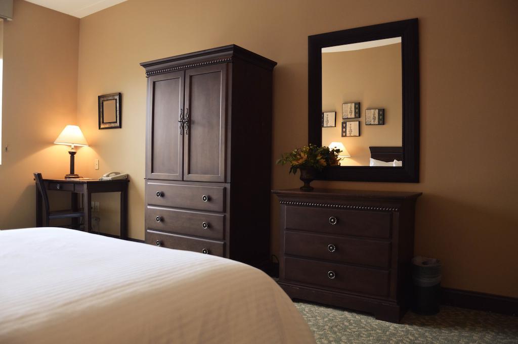 Belvedere Inn Schenectady - Albany Zimmer foto